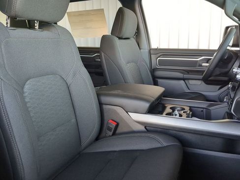 New 2026 RAM 1500 4x4 Crew Cab image 8