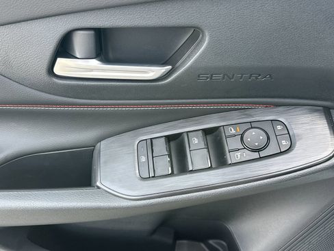 New 2026 Nissan Sentra SR image 10