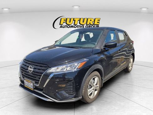 Used 2024 Nissan Kicks S FWD image 3