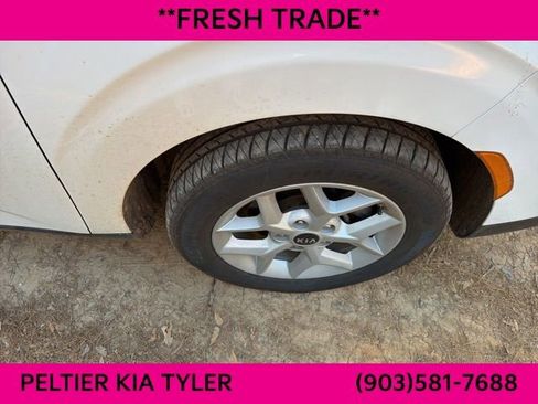 Certified 2020 Kia Soul S image 13