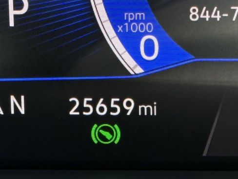 Certified 2024 Volkswagen Tiguan SE R-Line image 14