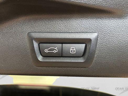 Used 2025 BMW X5 xDrive50e AWD/4WD image 41