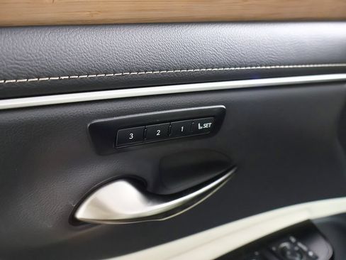 Used 2024 Lexus ES 350 w/ Premium Package FWD image 36