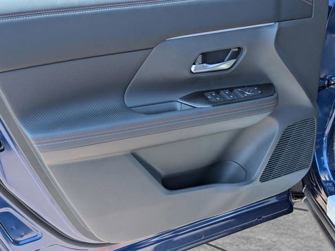 New 2026 Nissan Kicks SR image 15