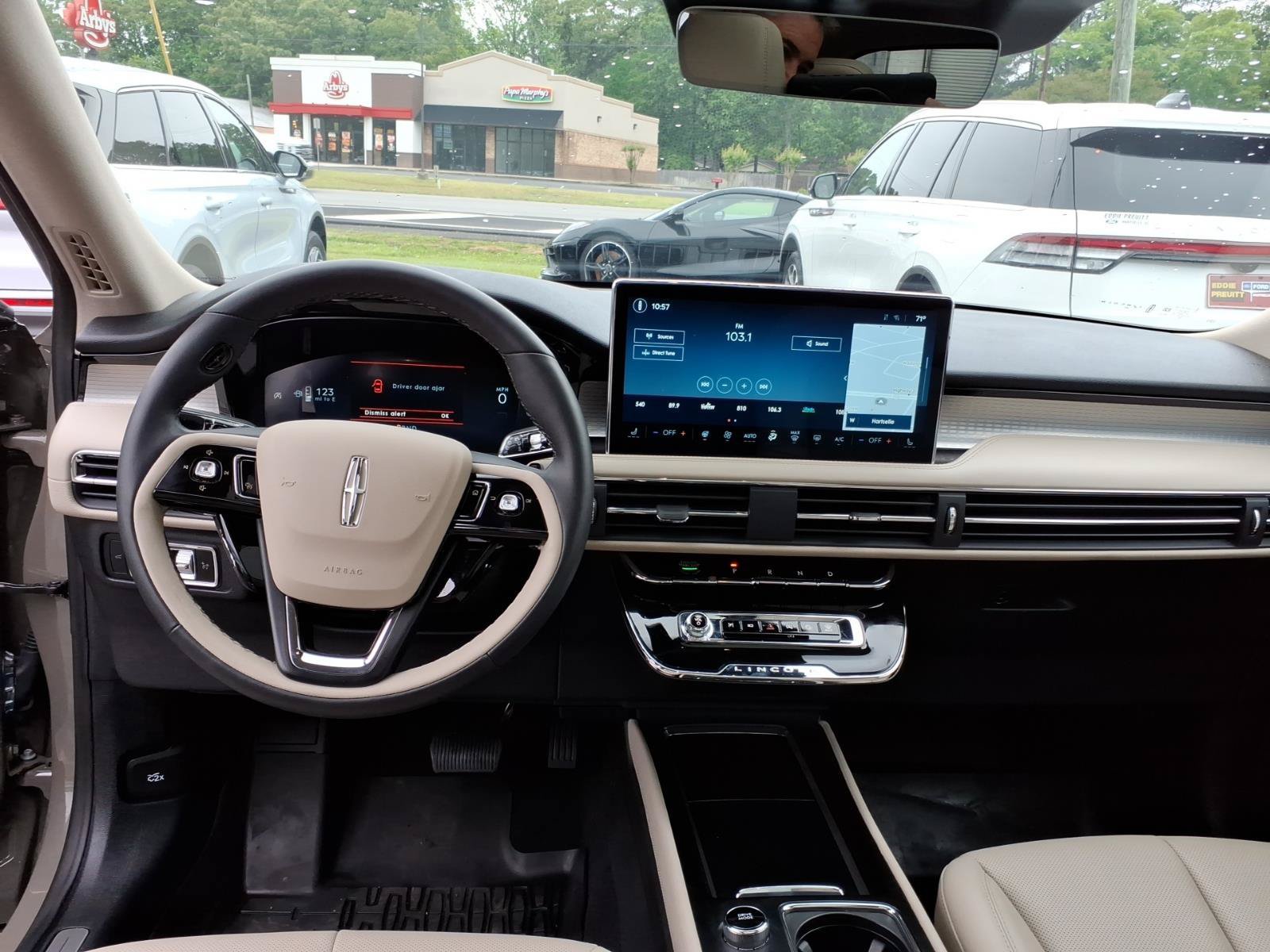 Used 2025 Lincoln Corsair AWD w/ Equipment Group 101A image 12
