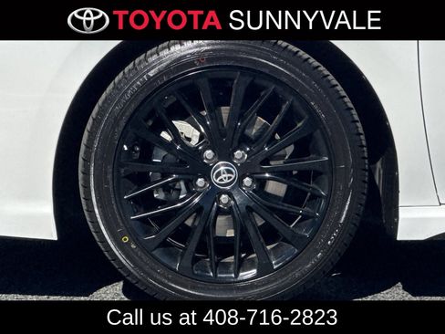 Used 2021 Toyota Camry SE image 12