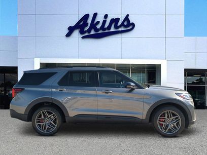 Used 2025 Ford Explorer ST-Line w/ Premium Package