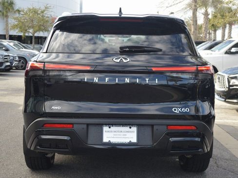 Certified 2025 INFINITI QX60 Luxe w/ Vision Package image 7