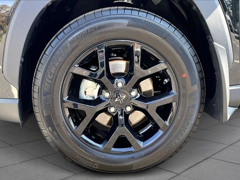 Certified 2026 Toyota Corolla Cross LE image 11