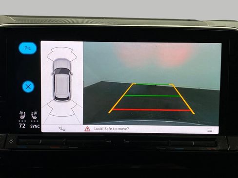 Used 2025 Volkswagen Atlas Cross Sport SE image 25
