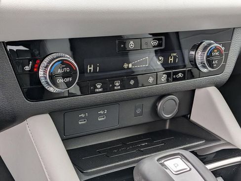 New 2026 Mitsubishi Outlander SE AWD/4WD image 22