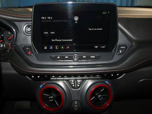 Used 2023 Chevrolet Blazer RS w/ Enhanced Convenience Package image 19