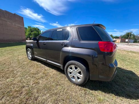Used 2014 GMC Terrain SLE FWD image 4