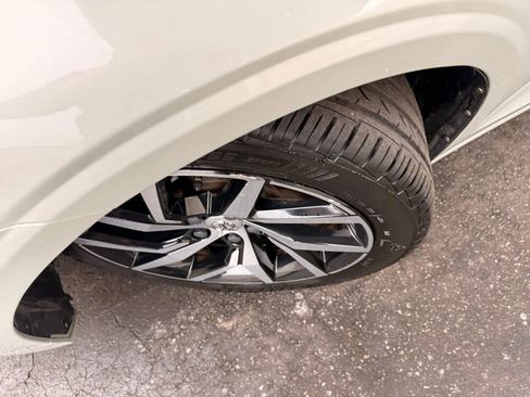 Used 2019 Volvo S60 T6 Momentum image 41