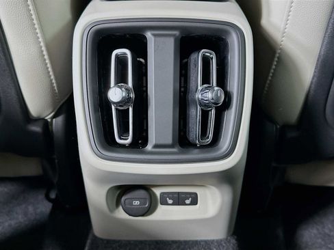 New 2026 Volvo XC40 B5 Ultra w/ Climate Package image 24