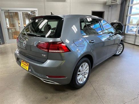 Used 2018 Volkswagen Golf S image 5