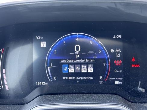 Used 2023 Toyota Corolla Cross XLE w/ Convenience Package AWD/4WD image 14