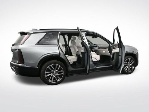 Used 2026 Cadillac Vistiq Luxury AWD/4WD image 34