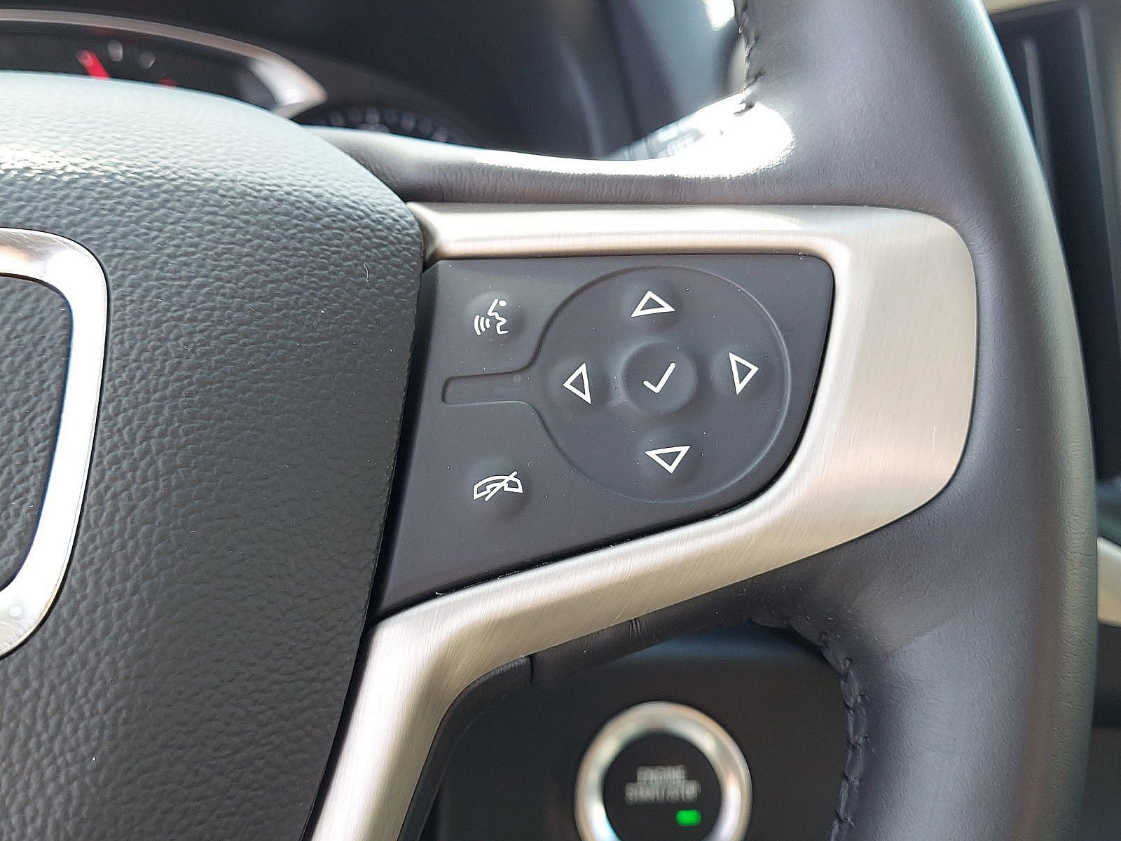 Used 2020 GMC Terrain Denali AWD/4WD image 12