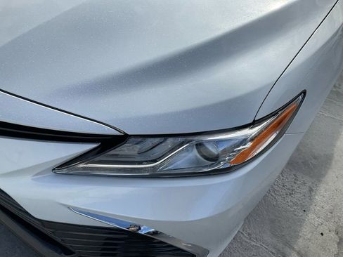 Used 2021 Toyota Camry XLE image 33