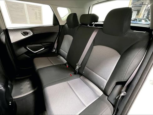 Used 2023 Kia Soul S FWD image 31