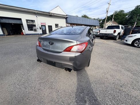 Used 2010 Hyundai Genesis 2.0T RWD image 33
