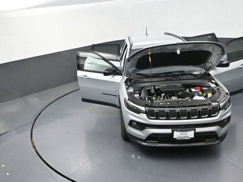 New 2026 Jeep Compass Latitude AWD/4WD image 31