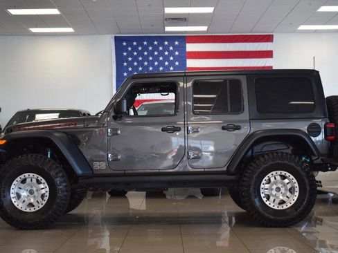 Used 2018 Jeep Wrangler Unlimited Rubicon image 19