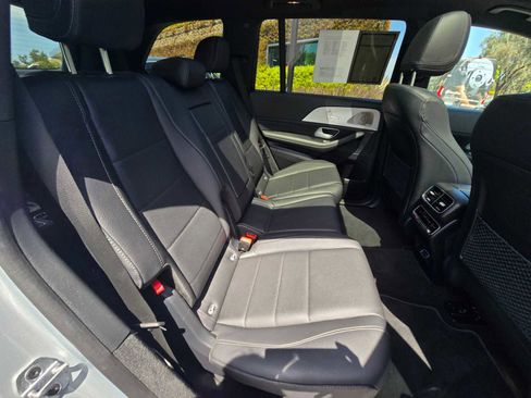 Certified 2024 Mercedes-Benz GLS 450 4MATIC image 14