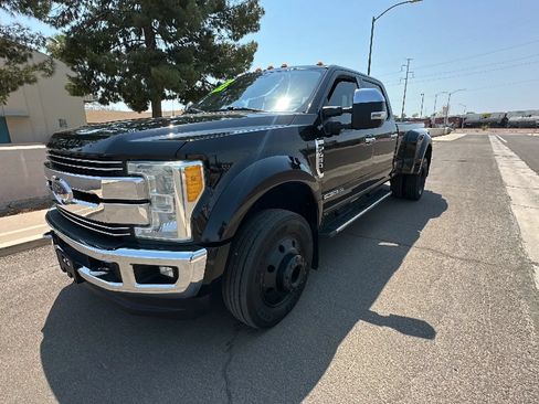 Used 2017 Ford F450 Lariat w/ Lariat Ultimate Package AWD/4WD image 11
