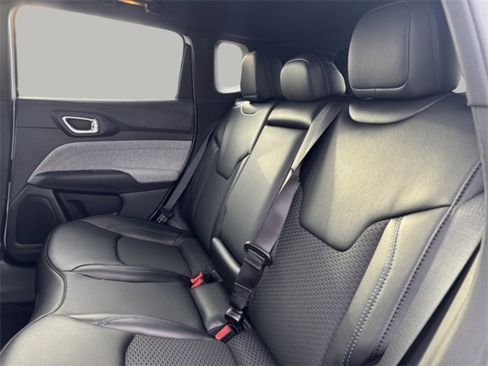 New 2026 Jeep Compass Latitude image 16