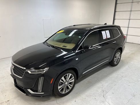 Used 2021 Cadillac XT6 Premium Luxury w/ Platinum Package AWD/4WD image 6