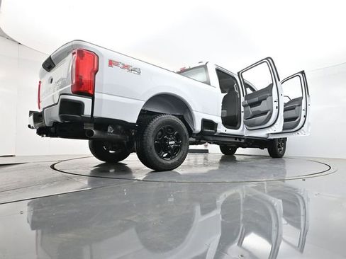 New 2026 Ford F250 4x4 Crew Cab Super Duty image 40