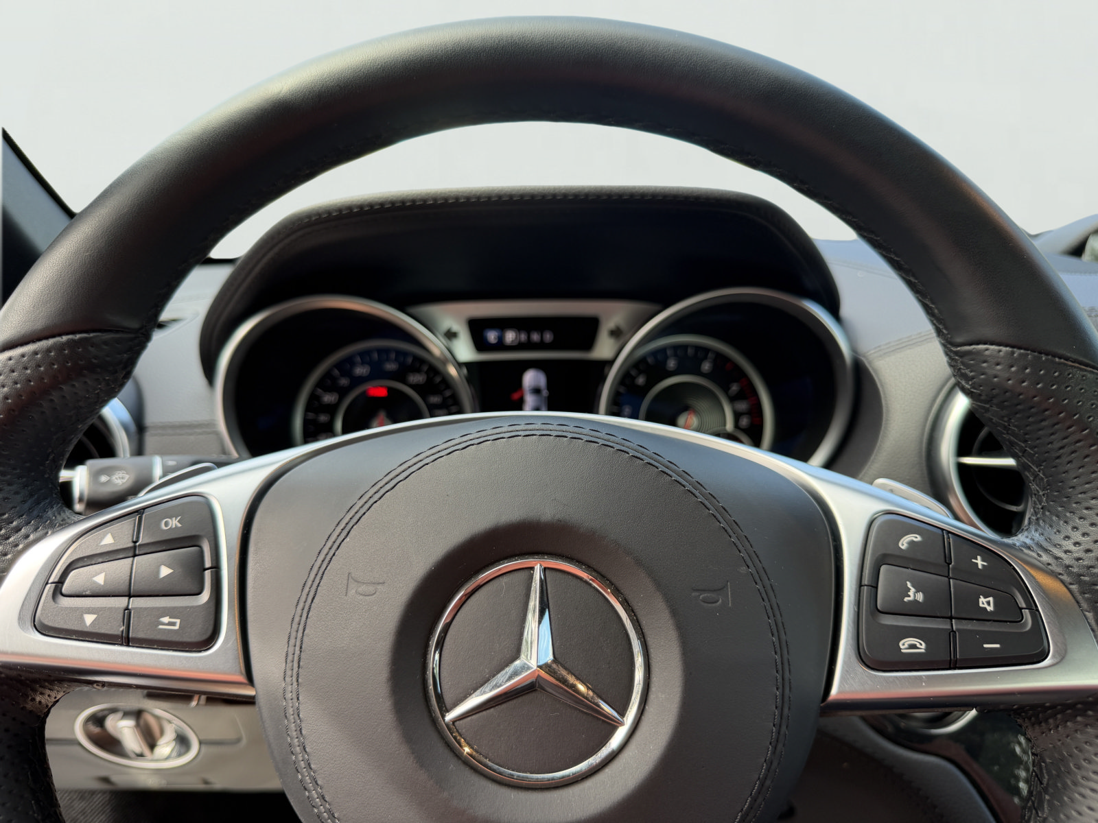 Used 2020 Mercedes-Benz SL 450 image 33