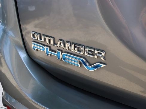 Used 2022 Mitsubishi Outlander SEL image 31