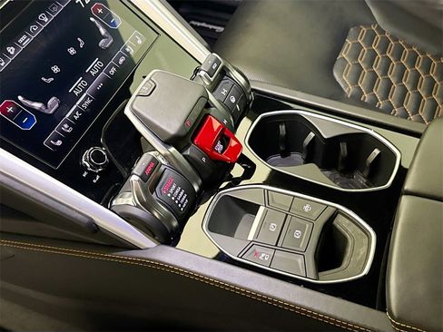 Used 2023 Lamborghini Urus S image 17