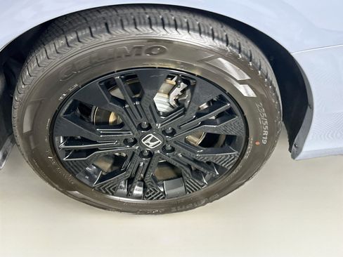 Used 2025 Honda Odyssey Sport-L image 11