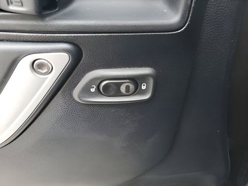 Used 2014 Jeep Wrangler Unlimited Sahara w/ Connectivity Group image 28