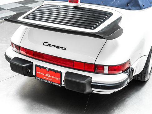 Used 1989 Porsche 911 Carrera RWD image 32