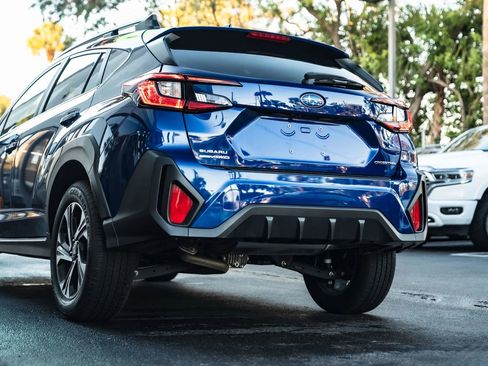 Used 2025 Subaru Crosstrek 2.0i Premium image 13