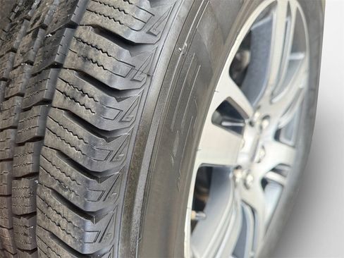 Used 2024 Ford Expedition Limited image 19