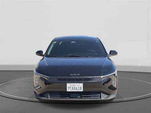 Used 2025 Kia K4 FWD image 2