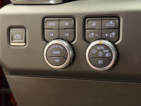 Used 2022 GMC Sierra 1500 Denali w/ Denali Reserve Package AWD/4WD image 19