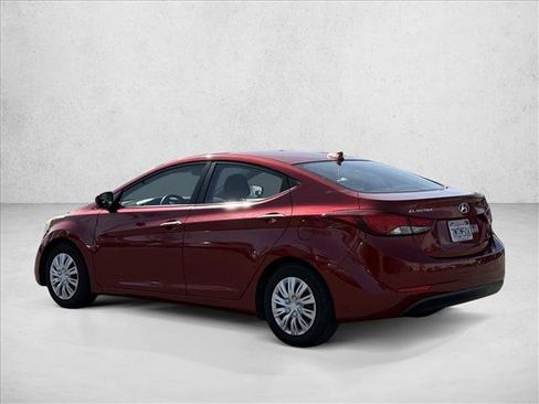 Used 2016 Hyundai Elantra SE image 7
