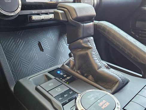 Used 2025 Toyota 4Runner SR5 image 12