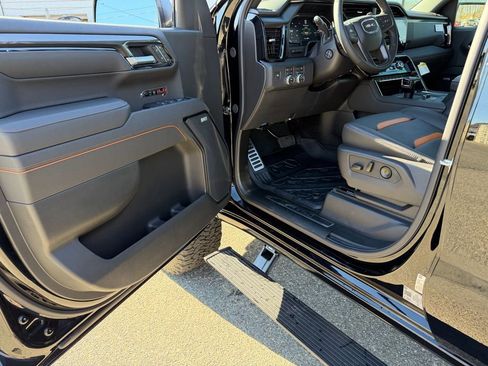 New 2026 GMC Sierra 1500 AT4 w/ AT4 Premium Package AWD/4WD image 19