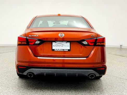 Used 2022 Nissan Altima 2.5 SR FWD image 6