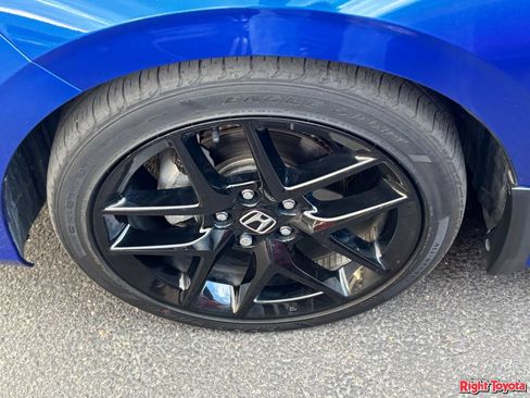 Used 2023 Honda Civic Sport image 8