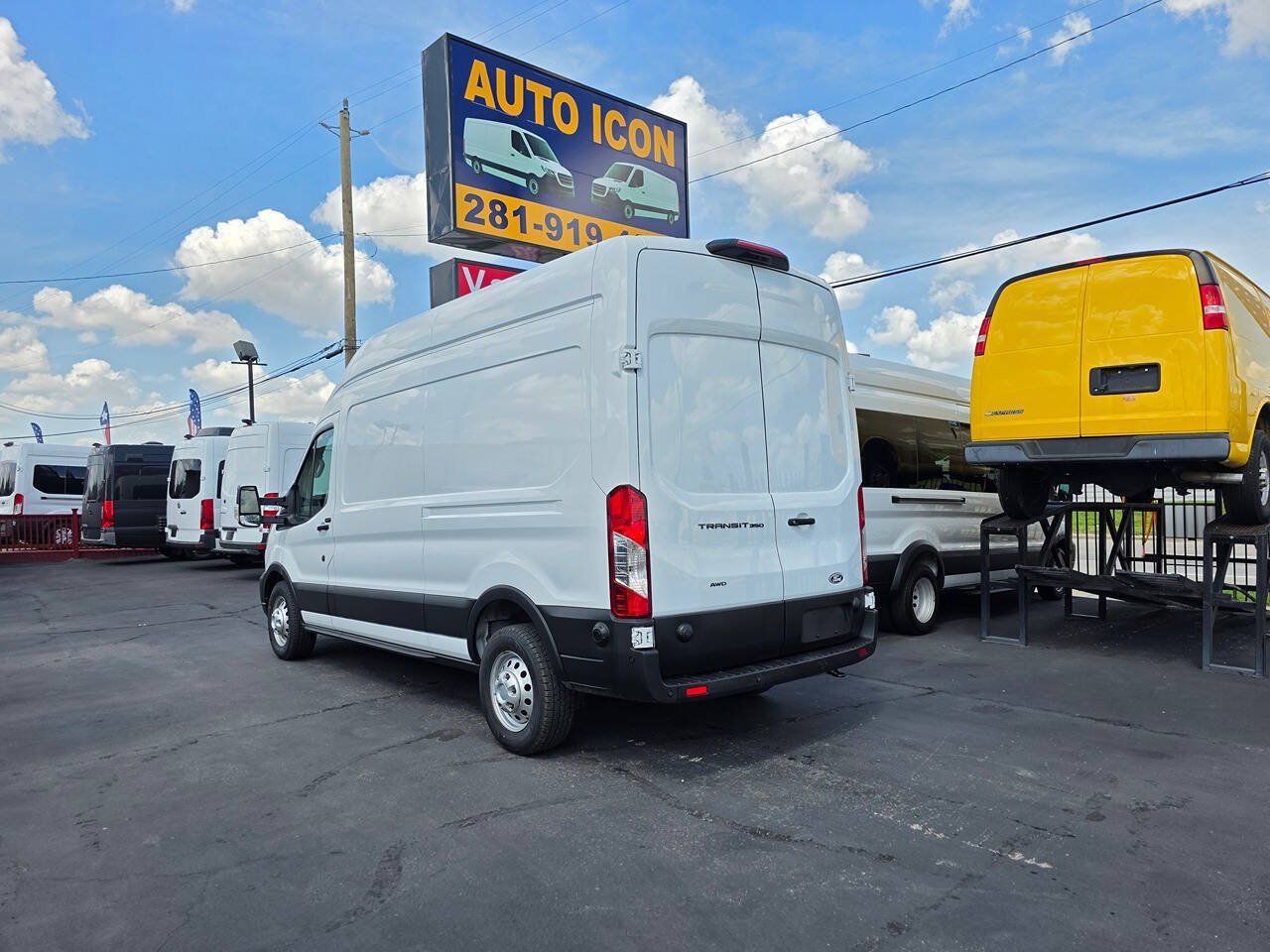 Used 2023 Ford Transit 350 148 High Roof AWD w/ Load Area Protection Package image 26