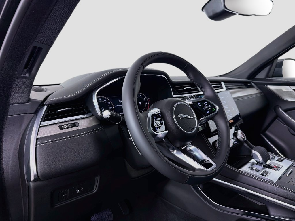 New 2026 Jaguar F-PACE R-Dynamic S AWD/4WD image 9